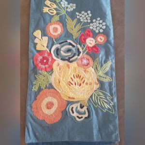 Pier 1 Table Runner - Thumbnail 4